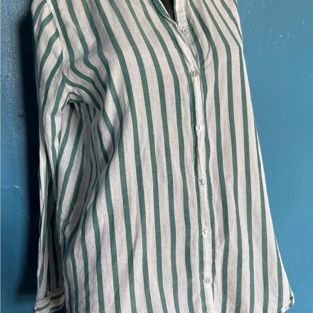 Women’s H&M Green Striped boyfriend Shirt